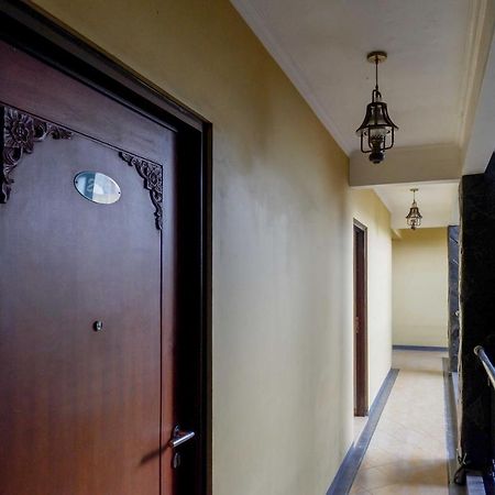 Hotel Reddoorz Plus Near Amplaz Yogyakarta Exterior foto